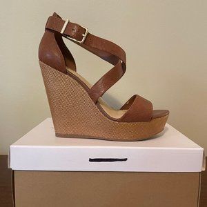 Gianni Bini Platform Wedges